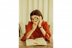 夢占い・夢診断│虫メガネの夢は何を暗示している？