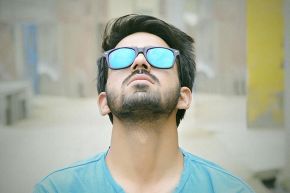 占いコラム│“普通”からの脱出！今後運命数4さんに必ず訪れる【3つの転機】才・仕・金