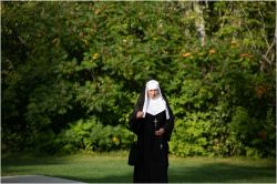 夢占い・夢診断│シスターの夢占い：心のメッセージとその深層を解き明かす