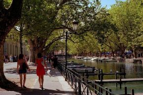 占いコラム│【運命数6の財運】今の仕事で財をなすことができるか？