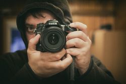 不倫占い│『少しは焦る？』あなたが他の異性と話しているとき、あの人はどう思う？