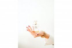 夢占い・夢診断│香水の夢は何を暗示している？