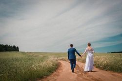 結婚占い(婚活占い)│気ままな独身生活...でもやっぱり気になる婚期！驚きの的中率◆結婚占い