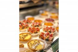 夢占い・夢診断│ケーキ屋の夢は何を暗示している？