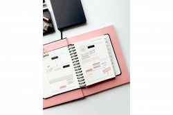 夢占い・夢診断│手帳の夢は何を暗示している？