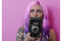 夢占い・夢診断│ヘアカラーの夢は何を暗示している？