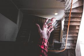 占いコラム│【今の仕事で正解？？】仕事で得られるものと失ってしまうもの～水瓶座編