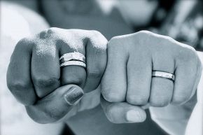 占いコラム│【星座別】双子座編～30代、40代、50代「あなたに訪れる出会いと結婚」年代別特別鑑定