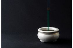 夢占い・夢診断│お通夜の夢は何を暗示している？