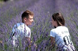 片思い占い│【恋の事実】歳の差／略奪／脈ナシ……それでも、今世で2人が出会った意味