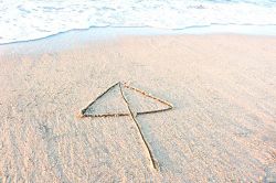 恋愛占い│無料の姓名判断でハッキリ！あの人の一番は私？ライバルはいる？