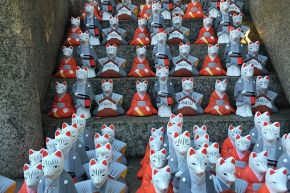 占いコラム│お守りの効力っていつまで？　正しい処分法などを教えます！