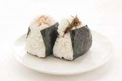 夢占い・夢診断│おにぎりの夢は何を暗示している？