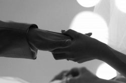 誕生日占い│誰もがうらやむ異性との出会える可能性&その人と結婚までたどり着ける？