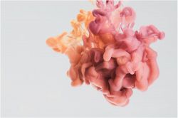 恋愛占い│恋のライバル要警戒！ あの人の周りにいる異性の中にあの人の好きな人はいる？