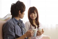 恋愛占い│【女性限定】熱視線のワケ…彼はあなたのことを1人の女性としてどのように意識してる？