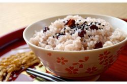 夢占い・夢診断│赤飯の夢は何を暗示している？