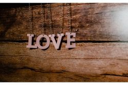 出会い占い│あなたが失敗しやすい恋の罠～運命の出会いを逃しがちなあなたの弱点とは