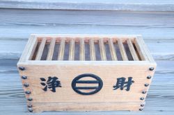 夢占い・夢診断│賽銭箱の夢は何を意味している？ | シンボルの意味