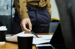 仕事占い│【仕事占】大切にしてください。あなたのがんばりを後押ししてくれる人物