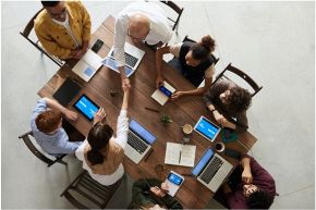 仕事占い│今の職場の人たちは、あなたのことをどう思っている？