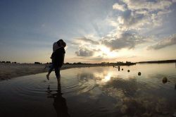 出会い占い│身近なところに運命の人はいるのでしょうか。今のあなたとの距離、関係性